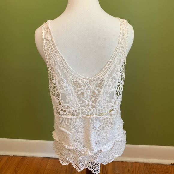 Lace tank top. Cream coloured. Medium. - Picture 2 of 10